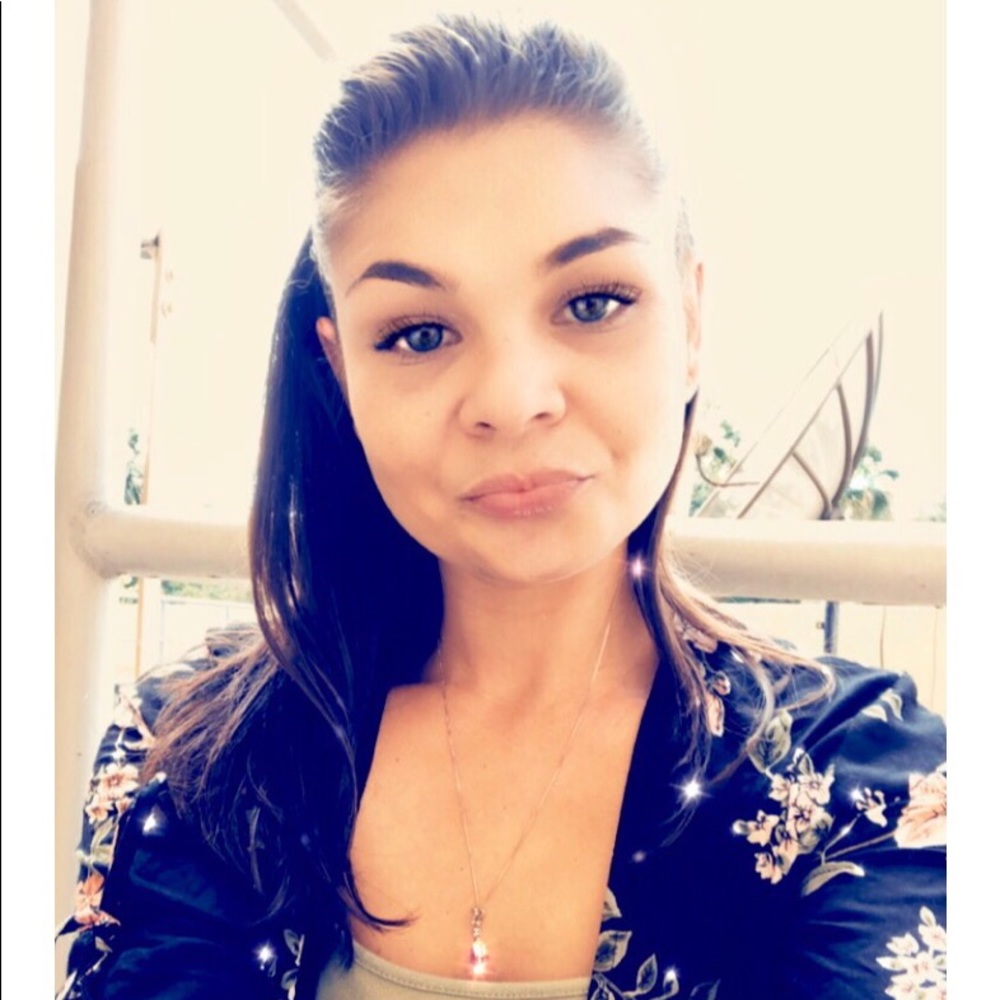 Meet your Posher, Jennifer